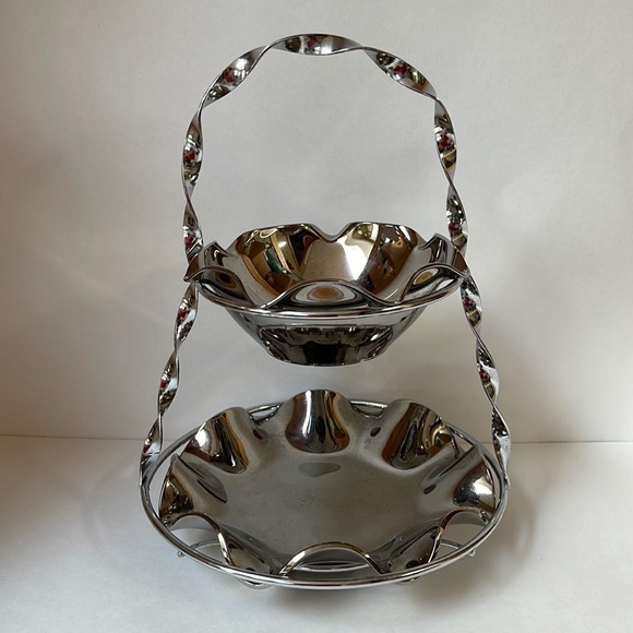 Tiered serving dish silver twisted metal and metallic glass ruffle edge dishes